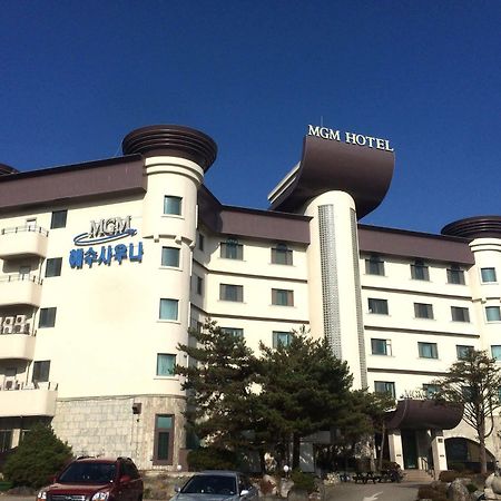 Mgm Hotel Gangneung Exteriör bild