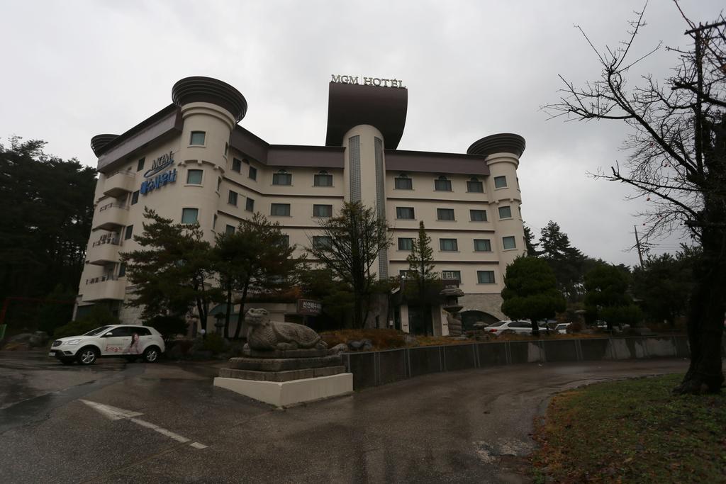 Mgm Hotel Gangneung Exteriör bild