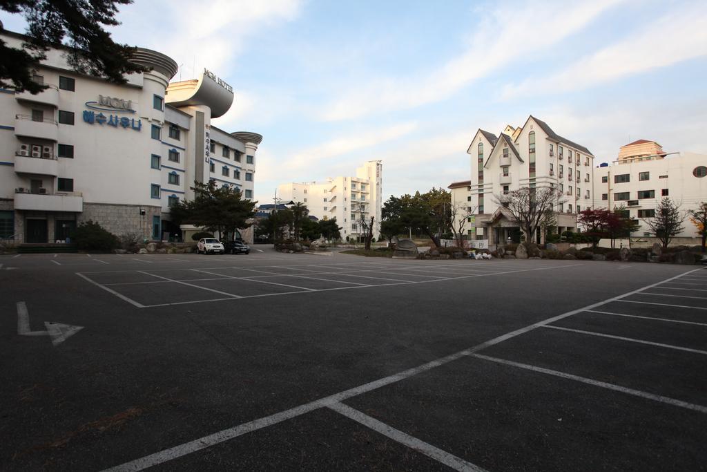 Mgm Hotel Gangneung Exteriör bild