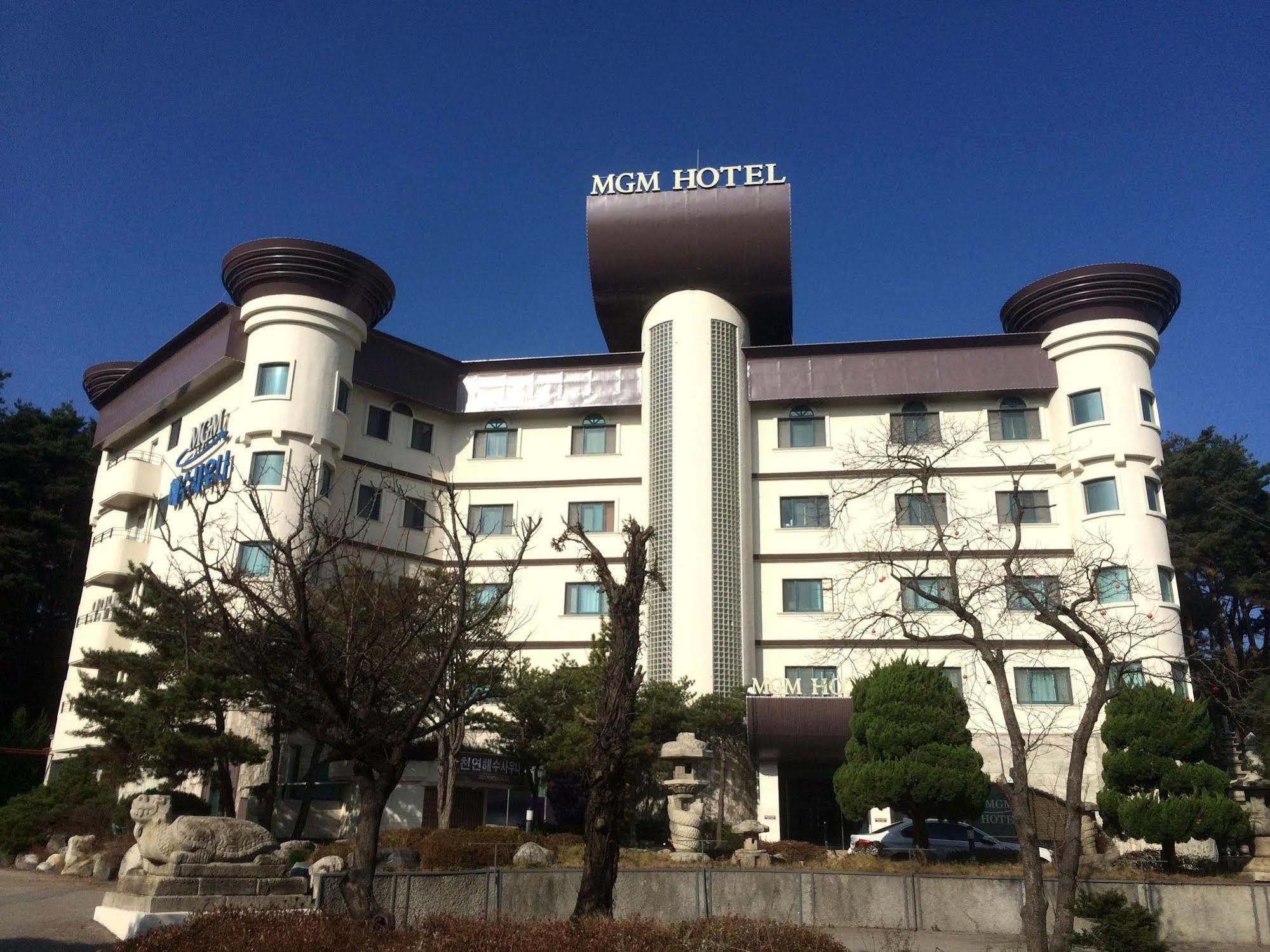 Mgm Hotel Gangneung Exteriör bild