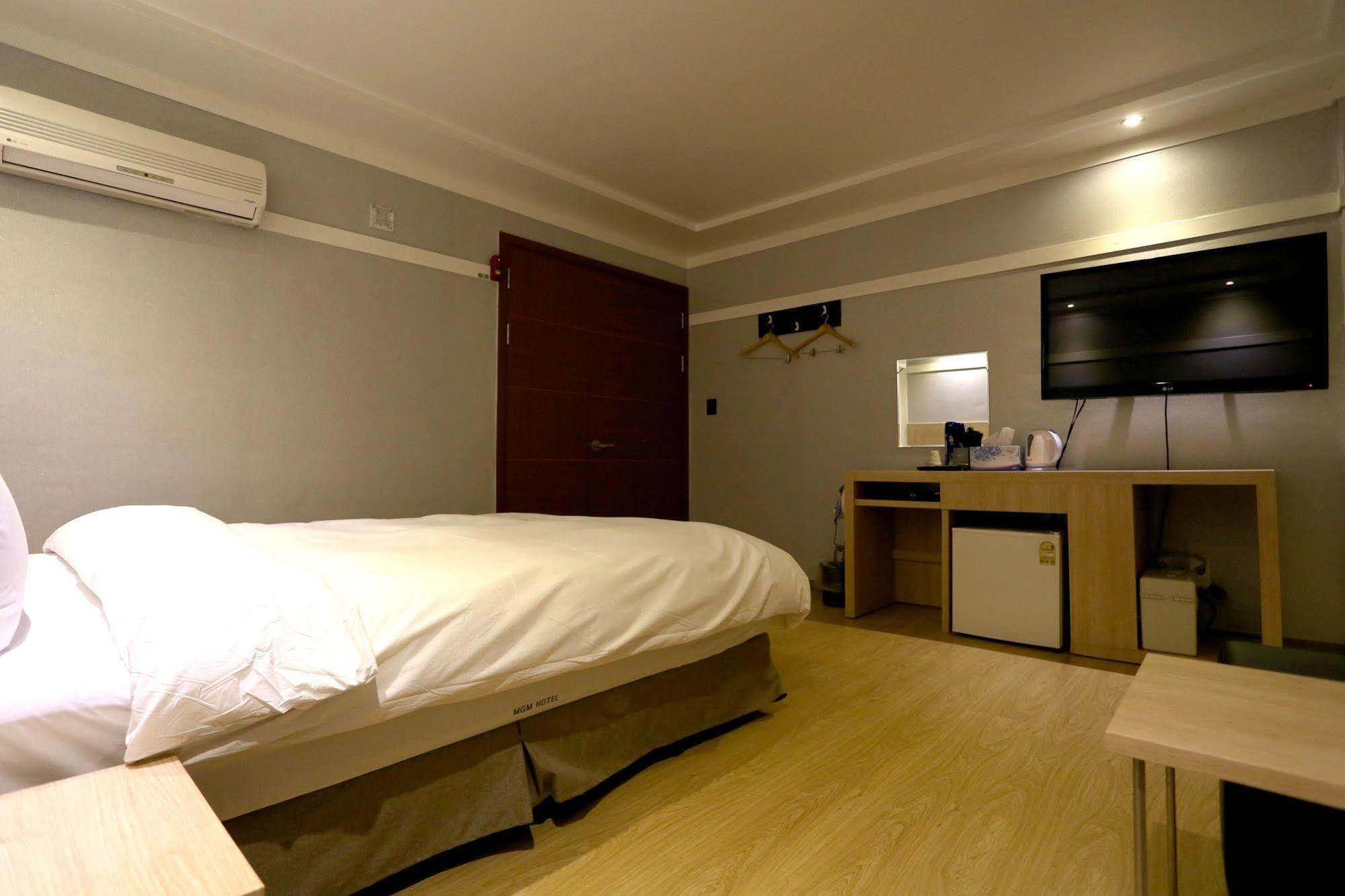 Mgm Hotel Gangneung Exteriör bild
